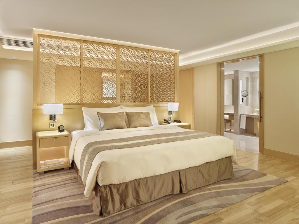 Двухместный (Номер Делюкс с кроватью размера «king-size» и видом на реку), White Swan Hotel