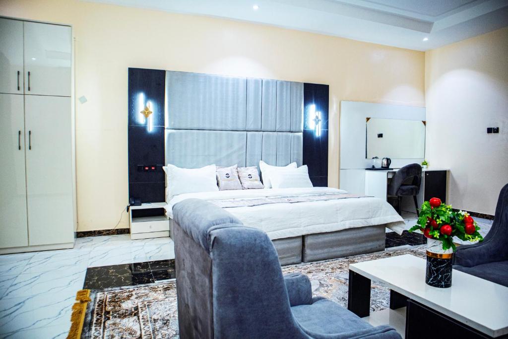 Pula Pula Luxury Hotel and Suites photo 2