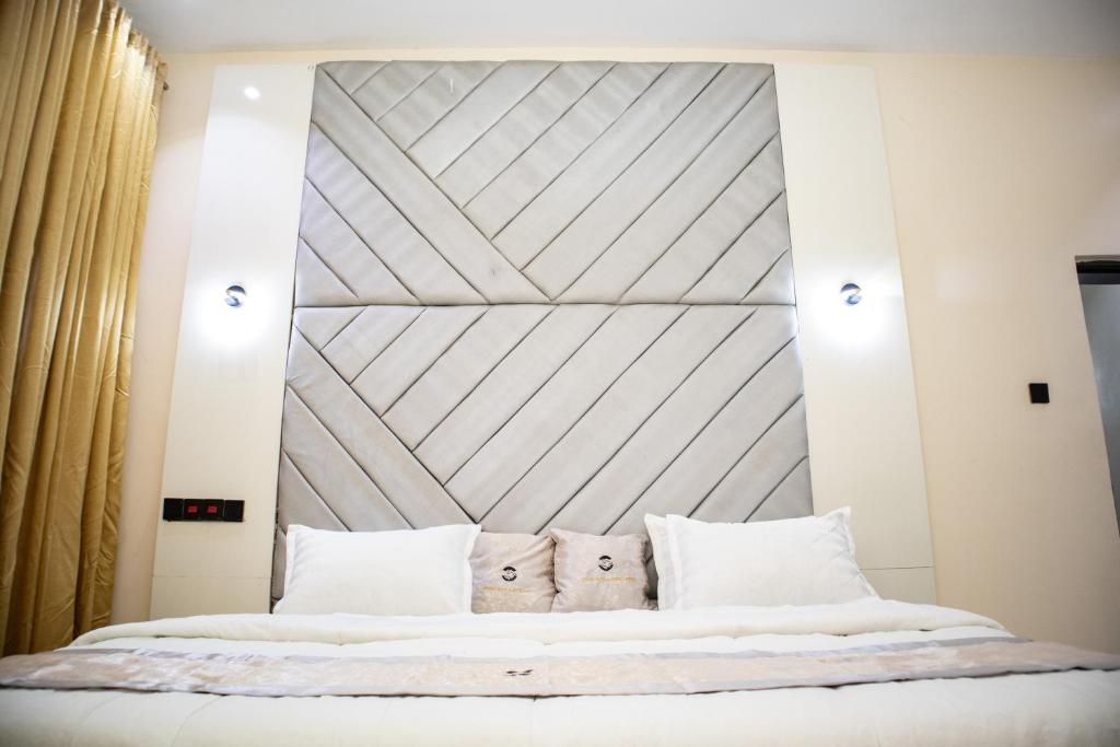 Pula Pula Luxury Hotel and Suites photo 4