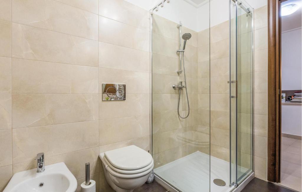 Gorgeous Apartment In Lovrecica With Kitchen photo 4