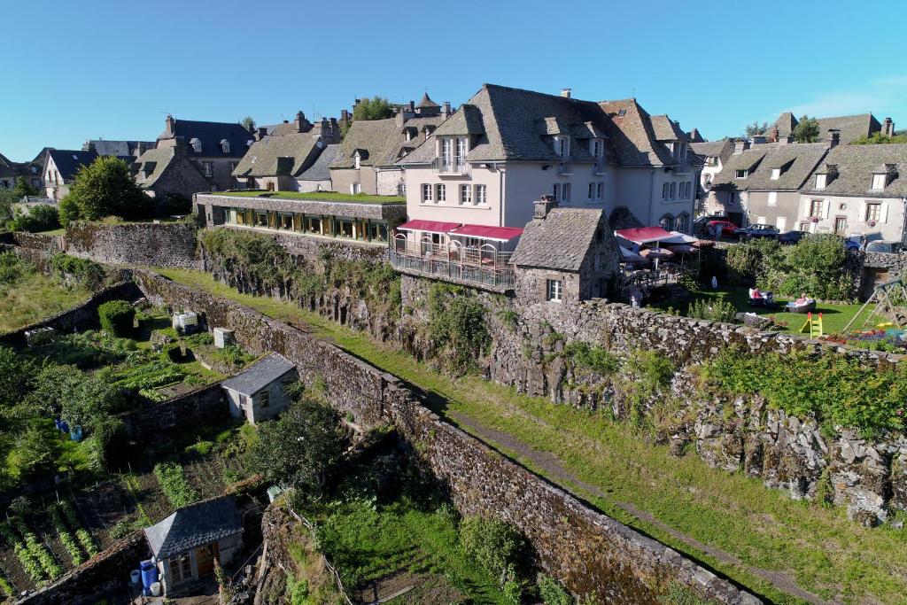 Logis Hôtel Restaurant & Spa les Remparts photo 1