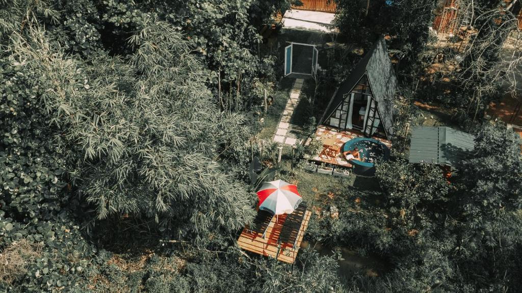 The WE2 "Wildwood Elegance Escape" photo 1