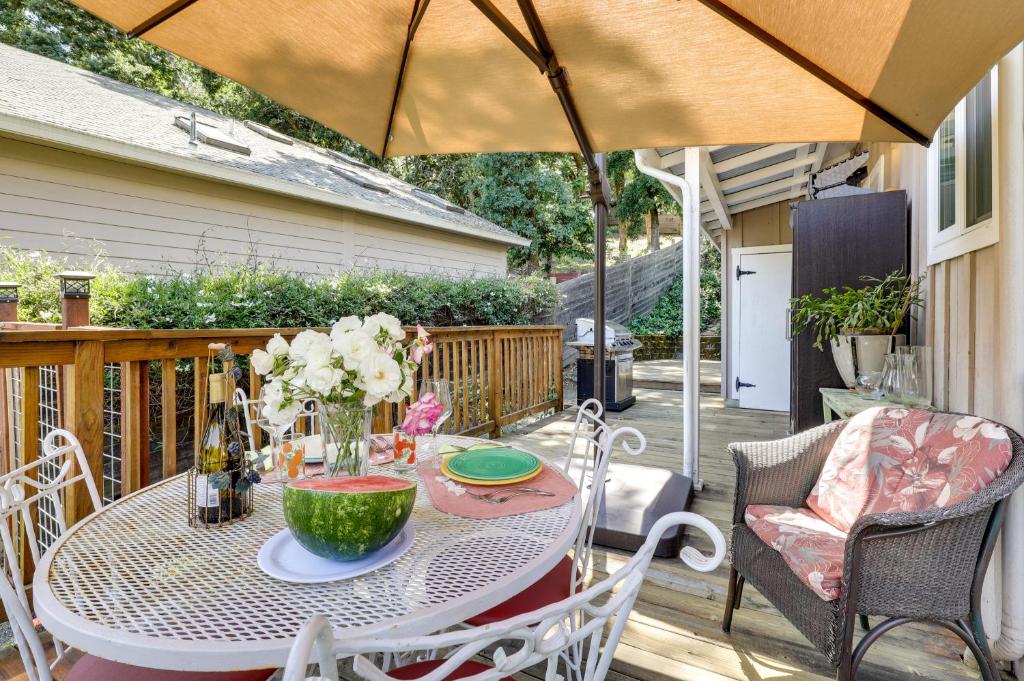 Lakefront Glen Ellen Cabin with Views Near Wineries! photo 1