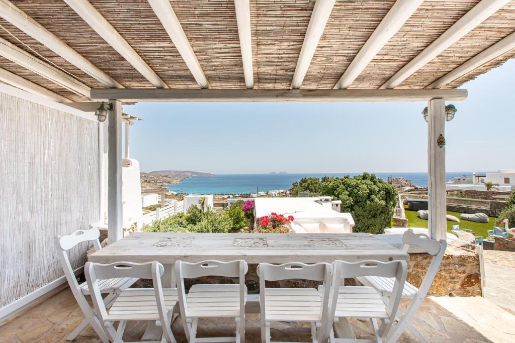 Manolia Luxury Private house by Mykonian Kazarte photo 1