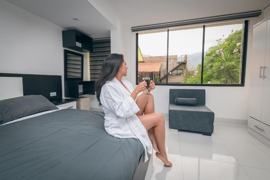 Cozy Suite near hotsprings waterfall of Baños Ecu photo 1