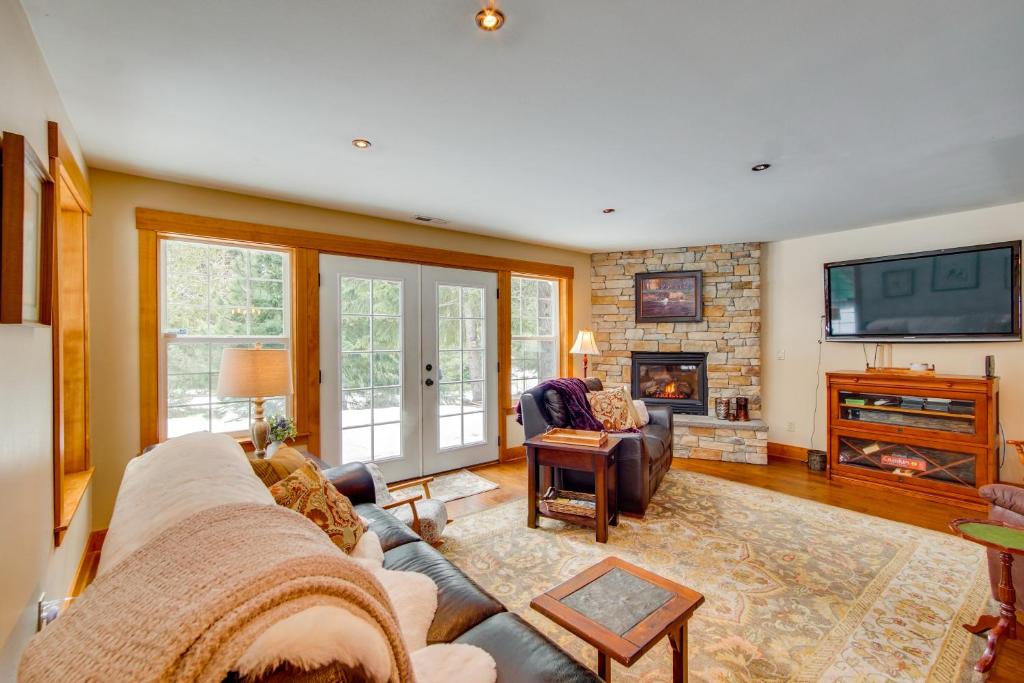 Forested Cle Elum Home with Trail Access and Deck photo 1