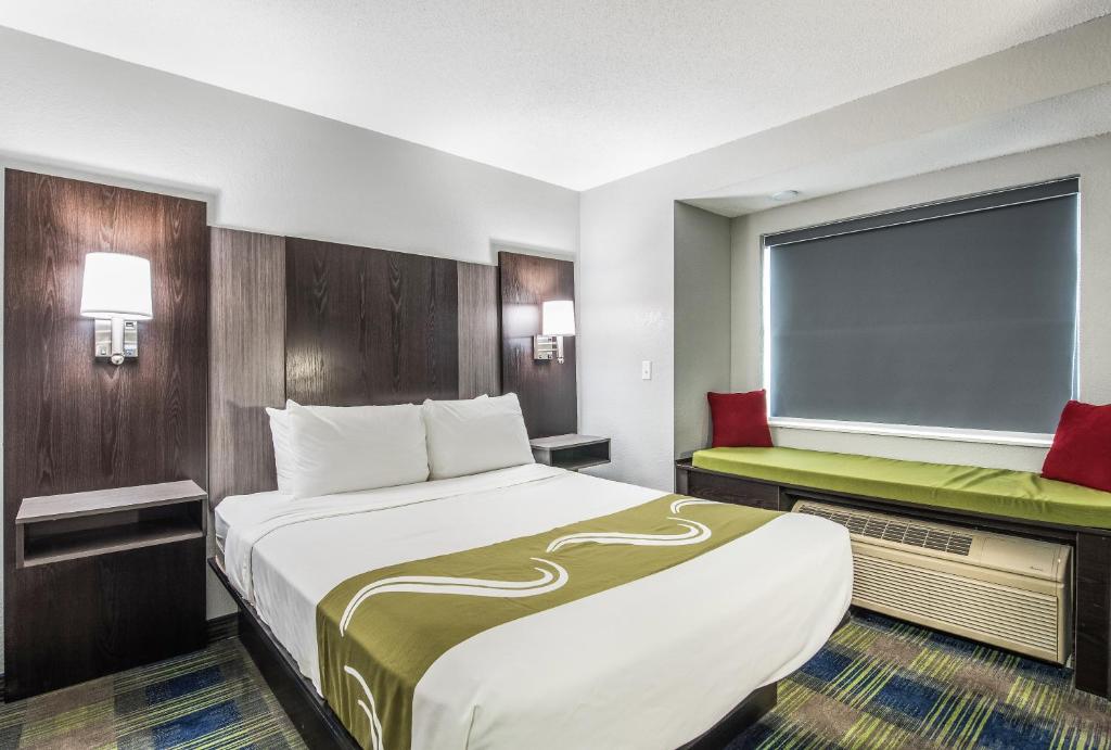 Quality Inn Owatonna near Medical Center photo 3