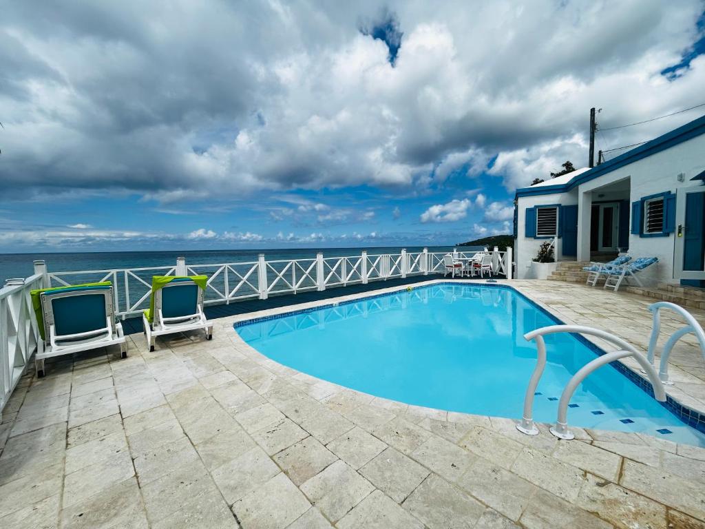 North Star Villa Oceanfront Family-Retreat With Pool photo 2