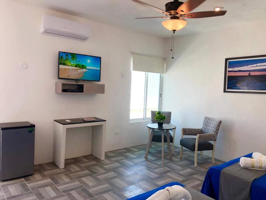 Hermosa Casa- Playa Chicxulub photo 2