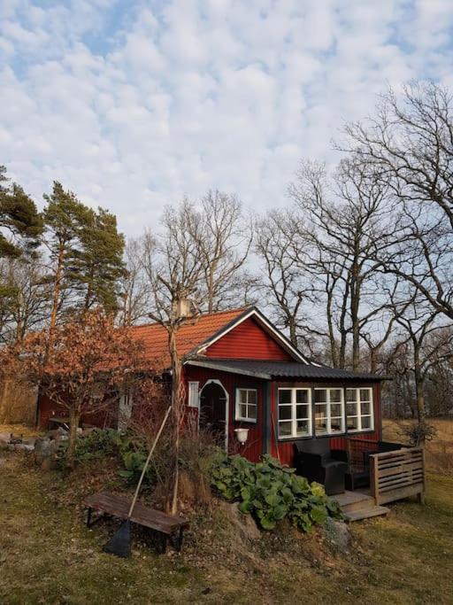 Ekbacken - naturskön stuga med närhet till havet photo 4