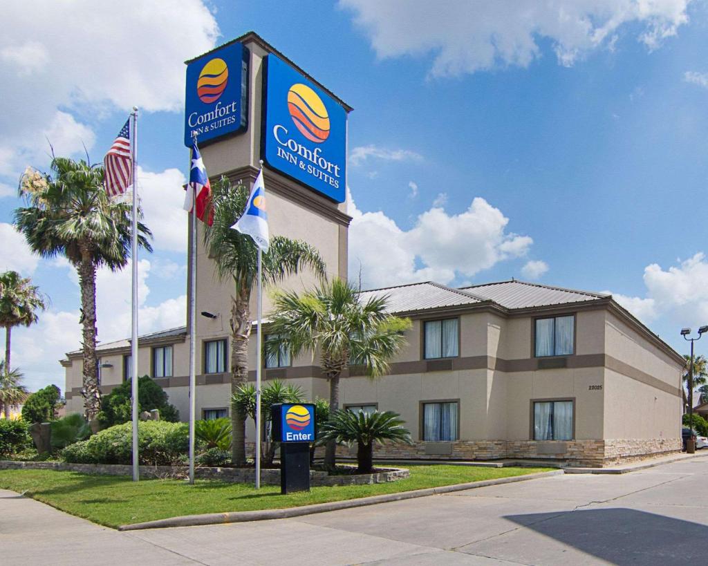 Comfort Inn & Suites Houston Key-Katy image