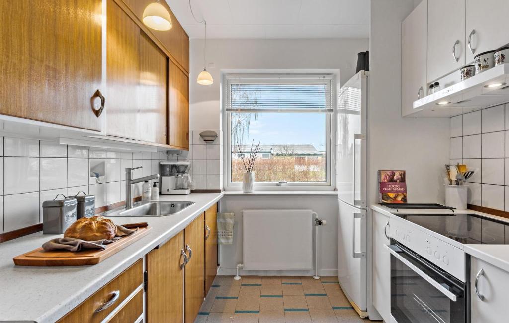 1 Bedroom Cozy Home In Rudkbing photo 4