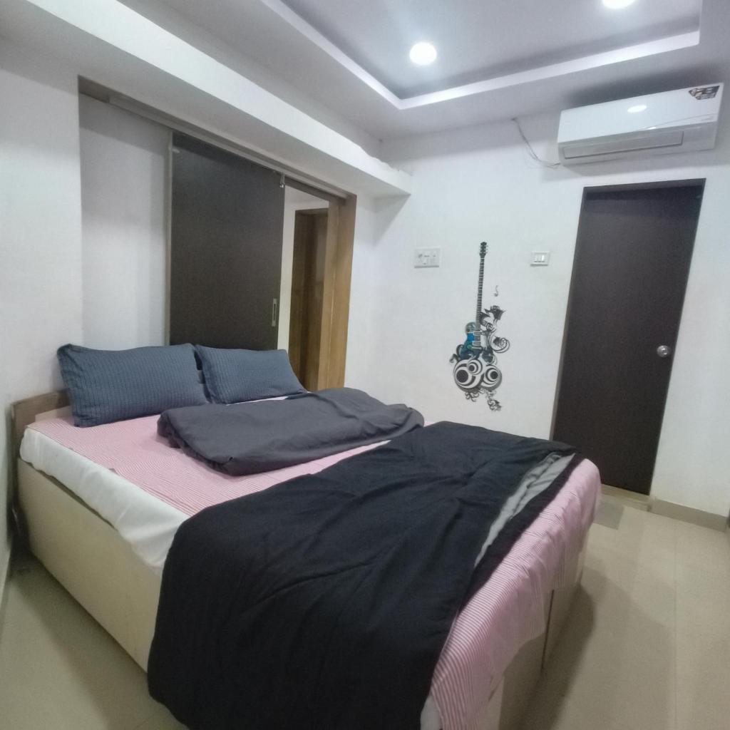 Saroj villa