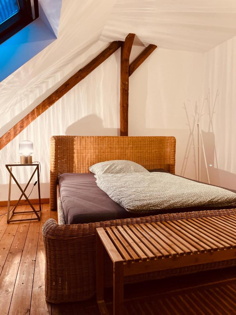 b e d & a g e d e s i g n -medium- wunderschönes Zimmer mit Bad photo 4