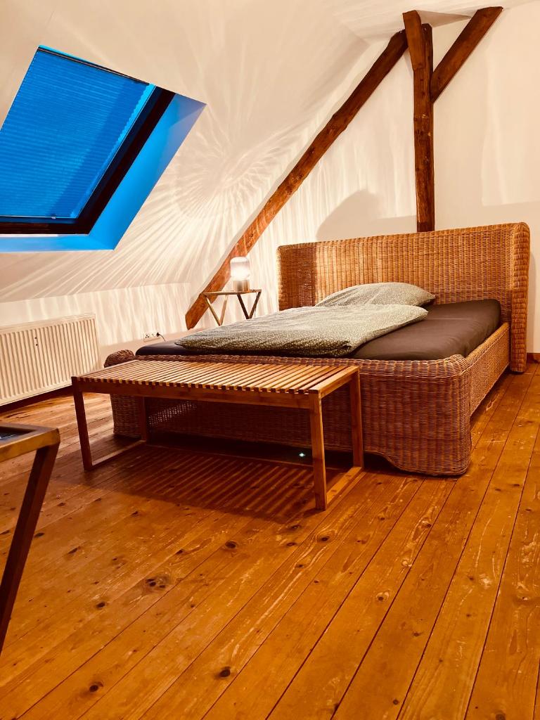b e d & a g e d e s i g n -medium- wunderschönes Zimmer mit Bad photo 3