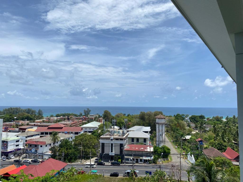 2 Bedroom Seaview Apartment by Clavis photo 3