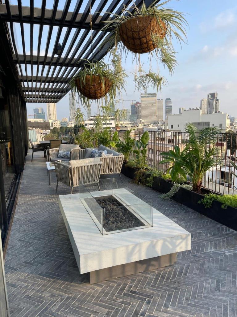 Allenby Beach Penthouse photo 3
