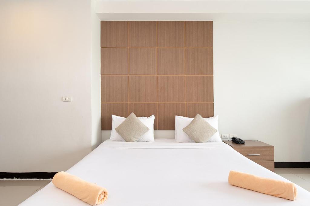 LeeNova Place photo 1