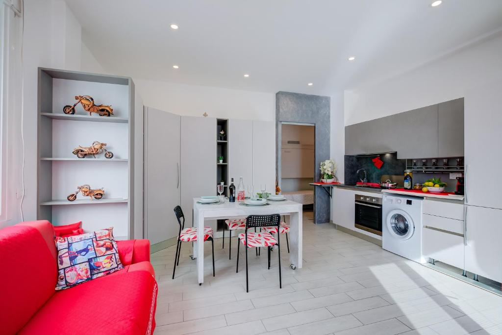 Serafina Beach House - Happy Rentals photo 4