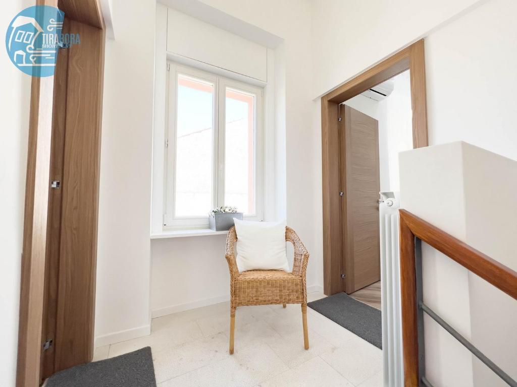 Basovizza 3 Nicole Tirabora Short Rent photo 1