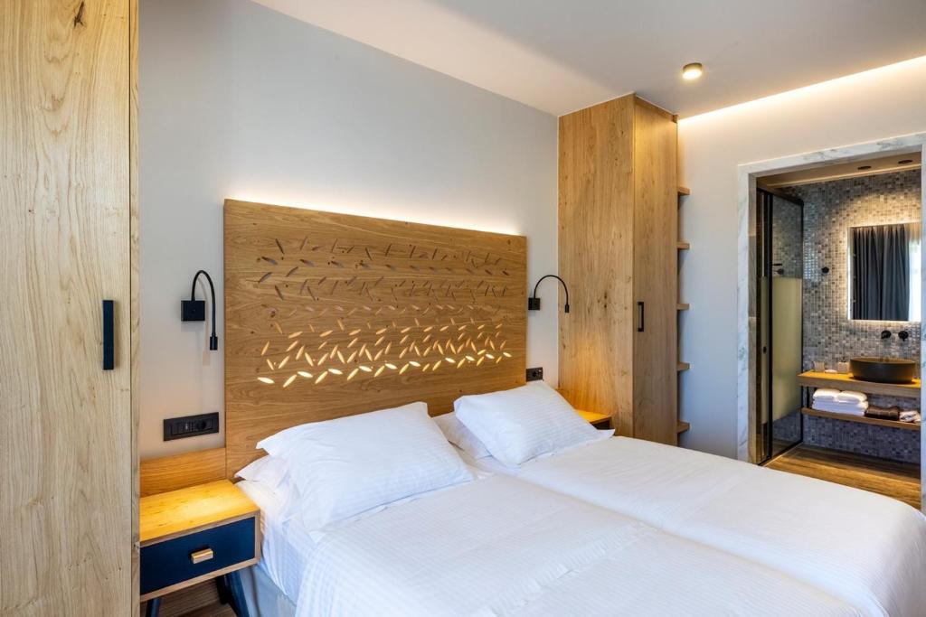 Atlantis Beach Hotel photo 1