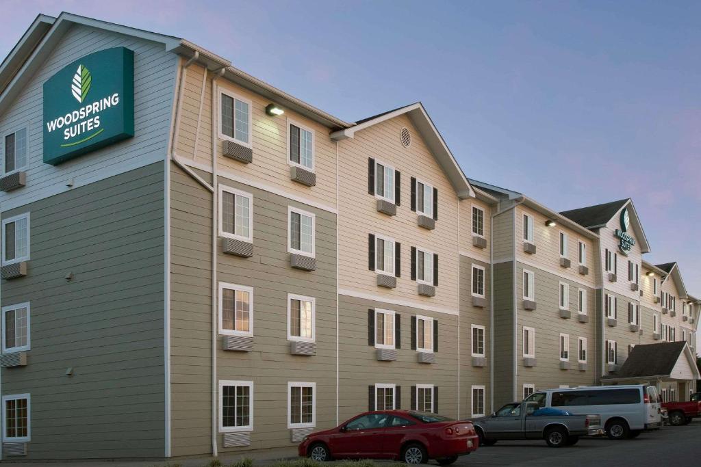 WoodSpring Suites Johnson City photo 3
