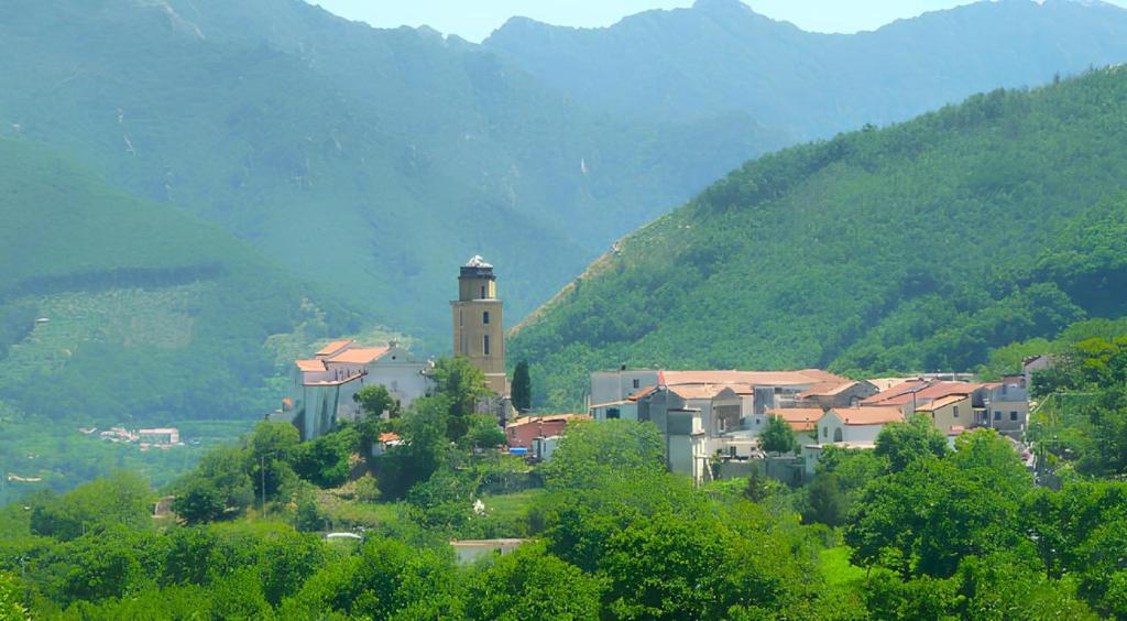 Amalfi Coast Countryside with Jacuzzi and Garden photo 1