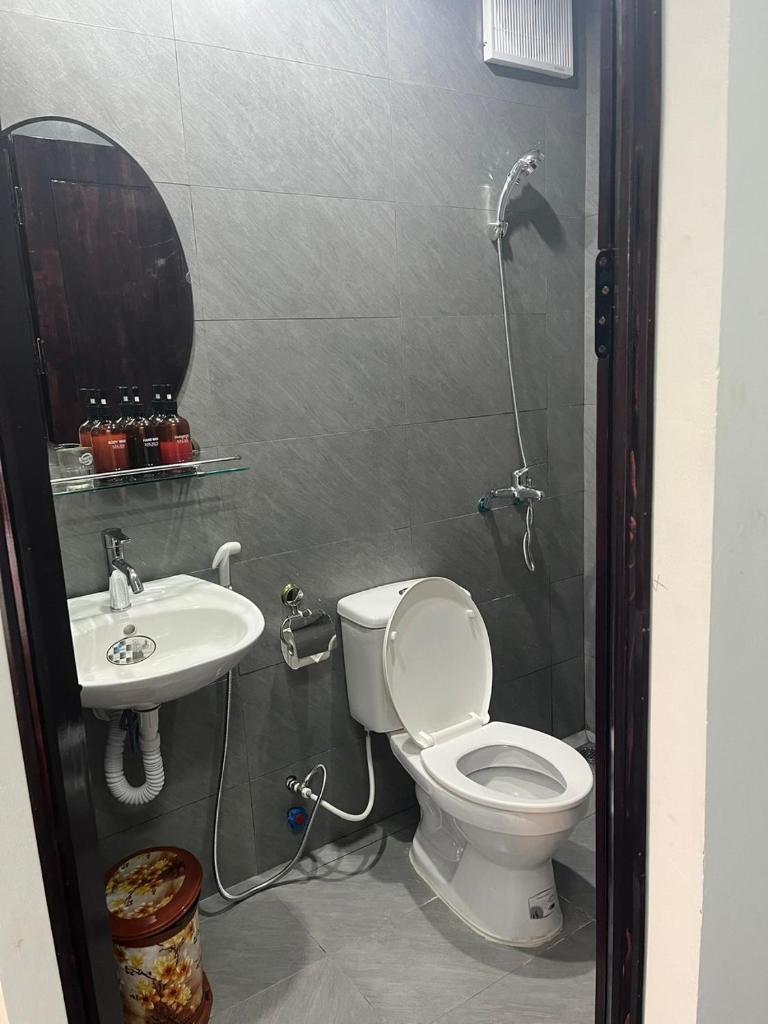 AVANA LONG BIEN HOMESTAY