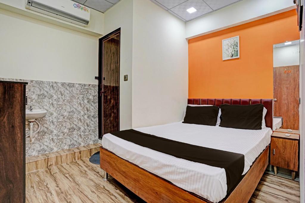 OYO Hotel Orange photo 2