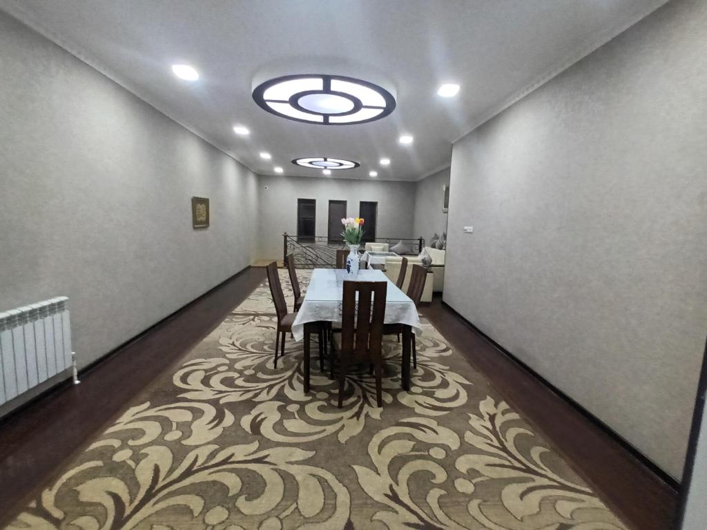 Uzbegim Family Guest House photo 4