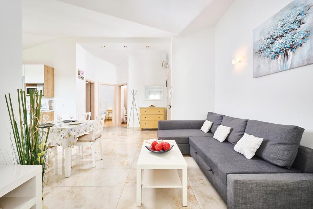 Elia Apartments 2 photo 4