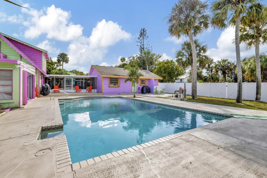 1 BR Carriage Home