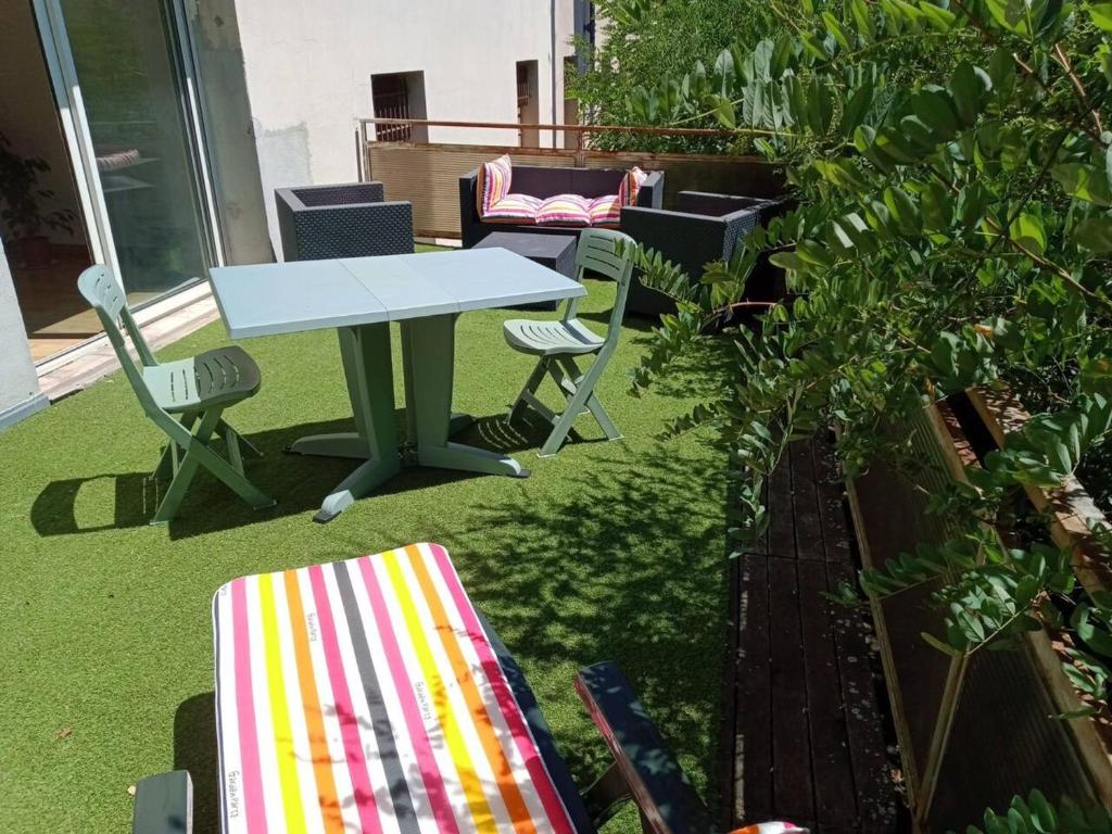 Appartement d'une chambre avec terrasse et wifi a Brives Charensac