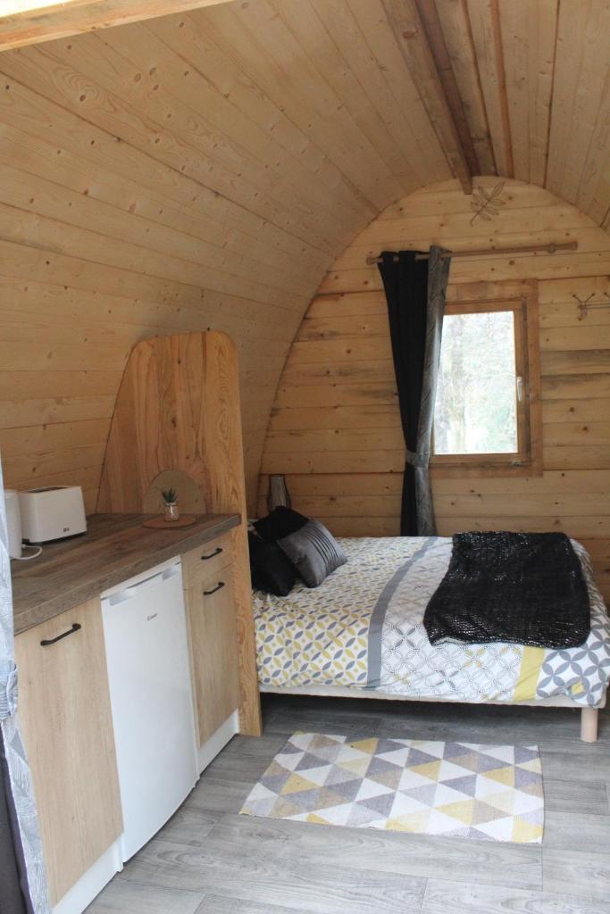 CABANE INSOLITE et COCOONING-2personnes-CAMPING LE BEL AIR-LE FRESNE photo 2