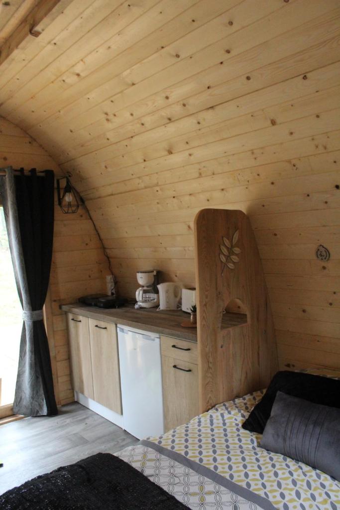 CABANE INSOLITE et COCOONING-2personnes-CAMPING LE BEL AIR-LE FRESNE photo 3