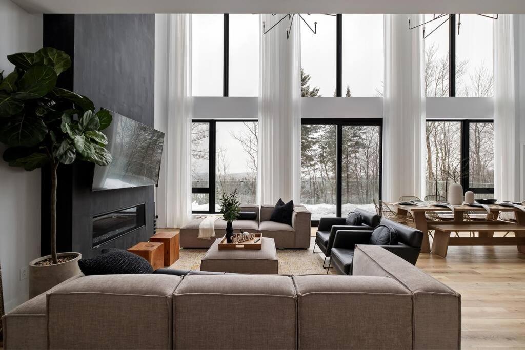 Chalet Peak Tremblant: Your Mountain Escape. photo 4