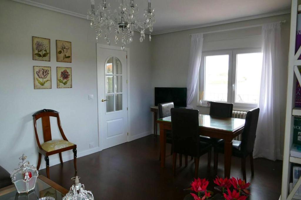 2 bedrooms chalet with private pool terrace and wifi at Villamayor photo 3