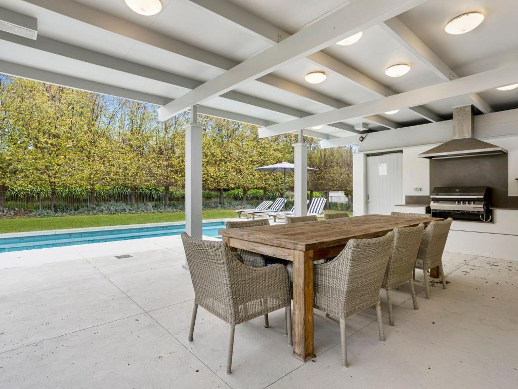 Deep Blue Portsea Holiday House photo 3