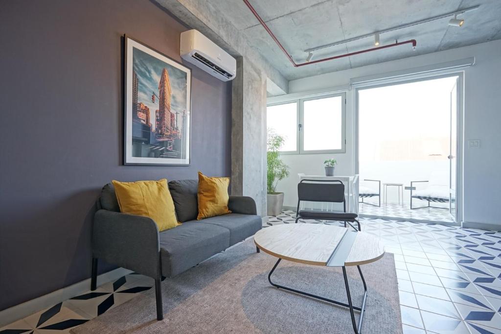 Casa Contemporánea by Wynwood House