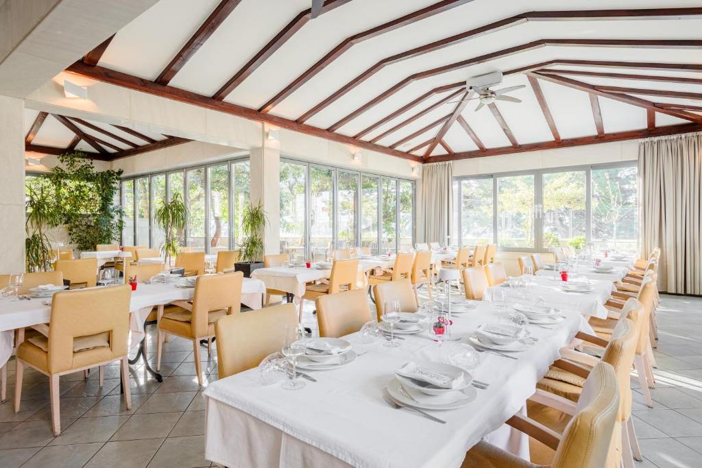 Rogač Rooms & Restaurant photo 3