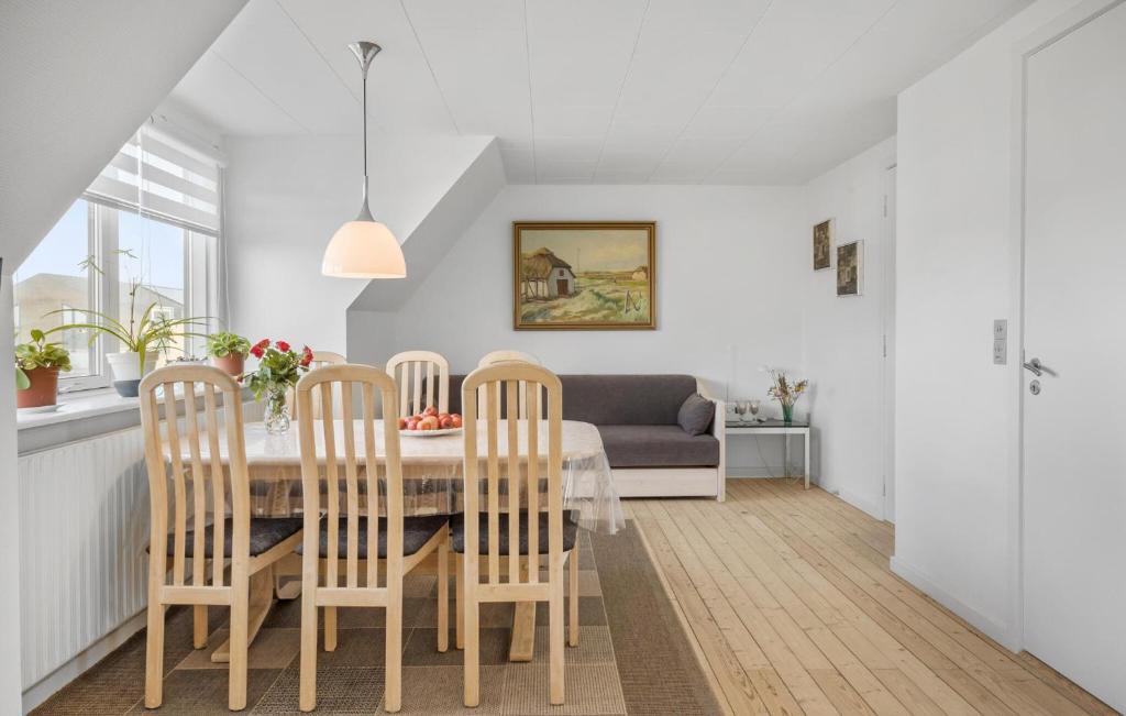 1 Bedroom Beautiful Apartment In Thyborn photo 2