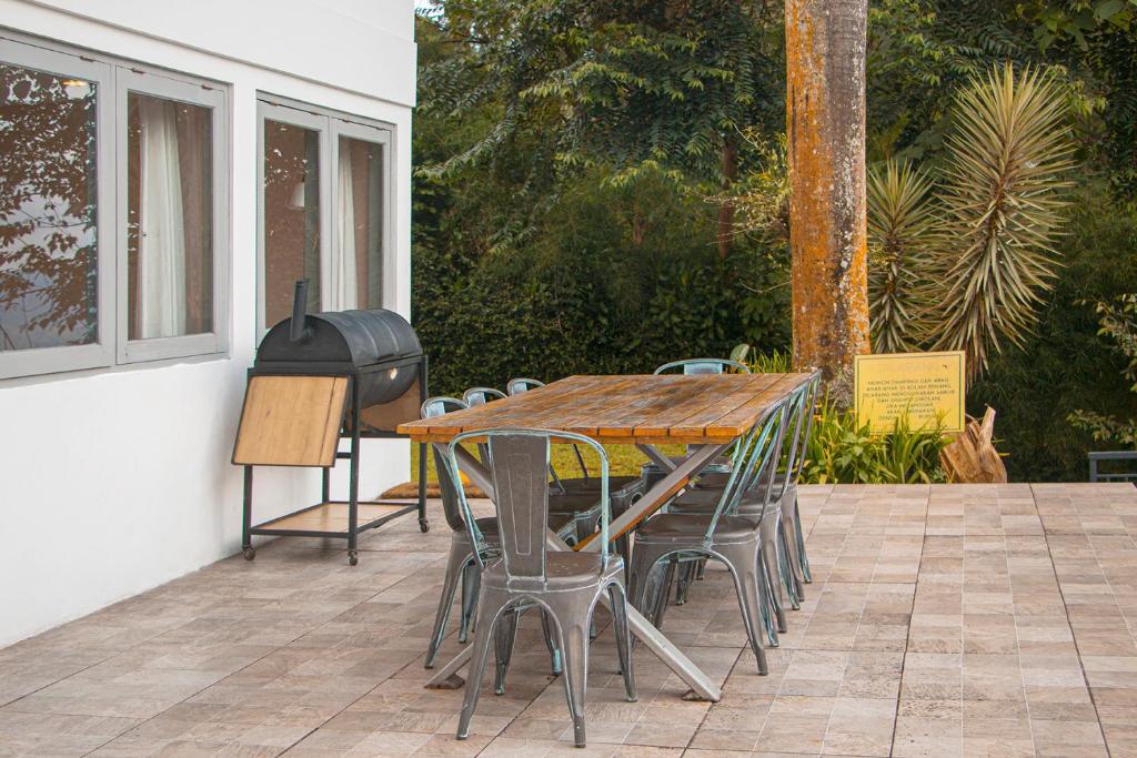 Villa Jenis By The Villas 100 photo 1
