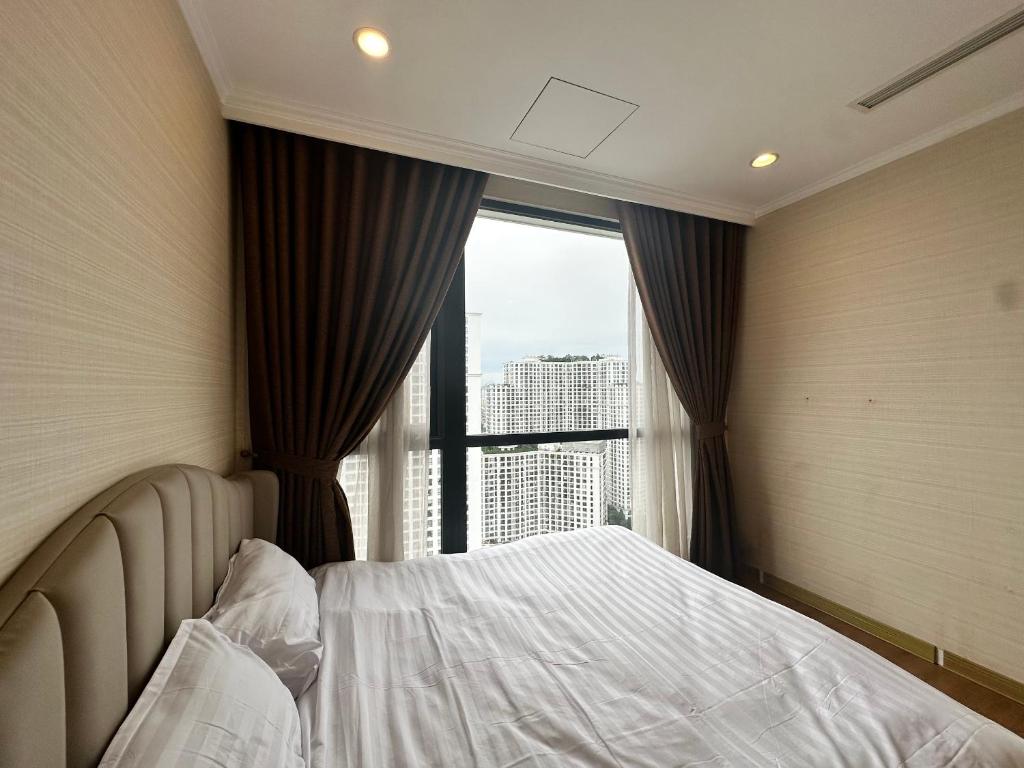 BEU Home Vincom Royal City