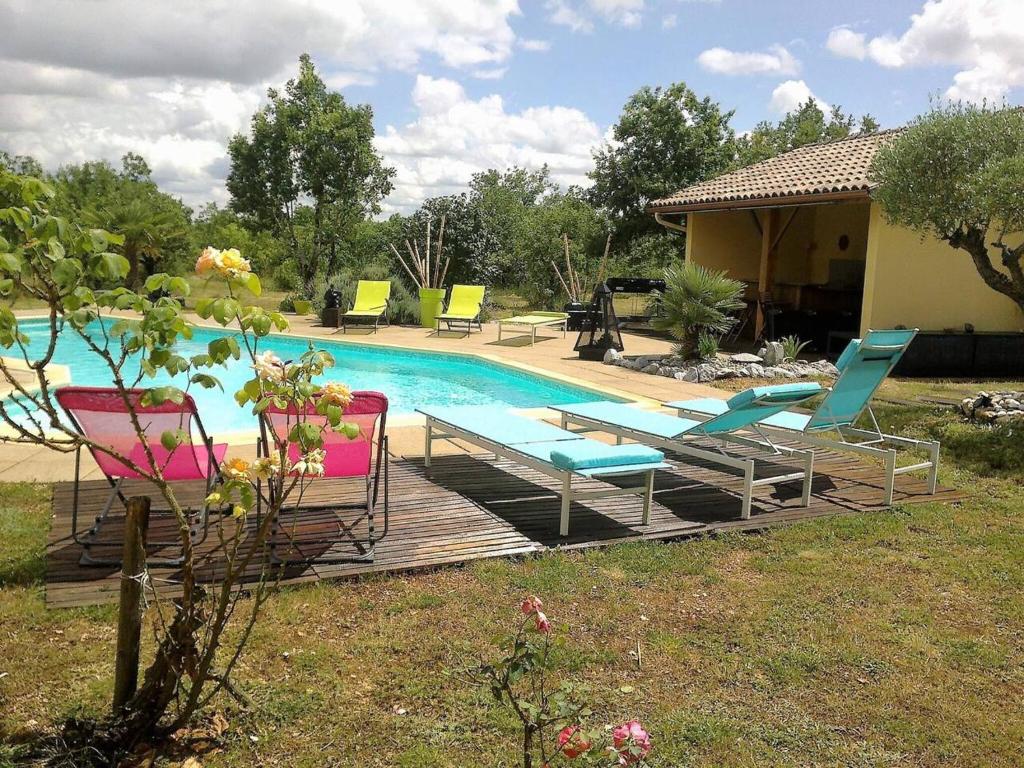 Villa de 2 chambres avec piscine privee terrasse et wifi a Lalbenque photo 2