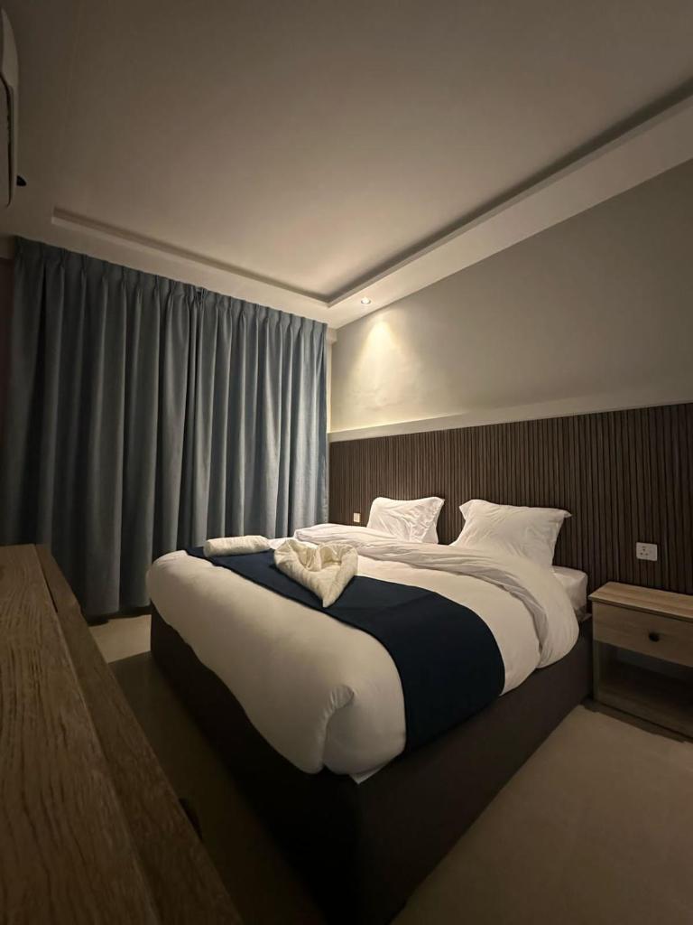 Aladnan hotel