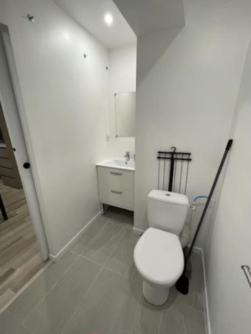 Charmant Studio au Cœur de Castelnaudary photo 3