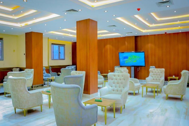 Jees Hotel photo 4