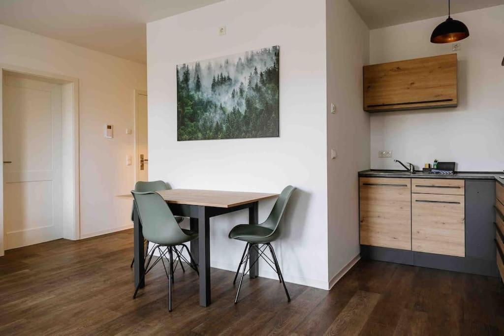 Gropius photo 3