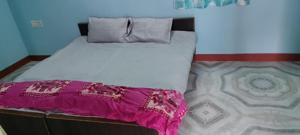 cheerful home stay photo 1