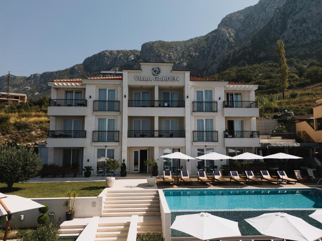 Villa Garden
